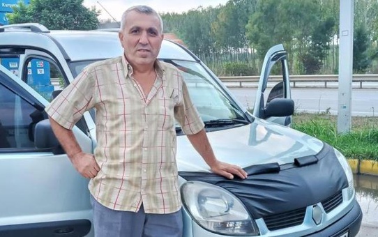 Otomobilini satmak isteyen adam, bankada hayatının şokunu yaşadı! Verilen çek sahte çıktı