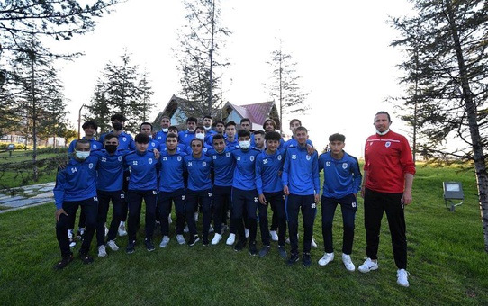 Başkan Ertuğrul Çetin, U18 Takımı ile Buluştu