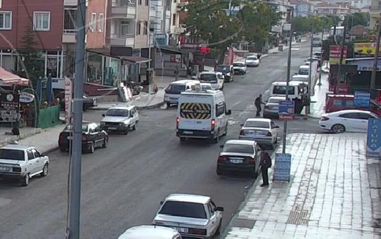 Son dakika haber | İKİ KARDEŞİN SOKAKTAKİ ÇATIŞMASI KAMERADA
