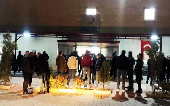 Düğünde 'yan baktın' cinayetine 1 tutuklama
