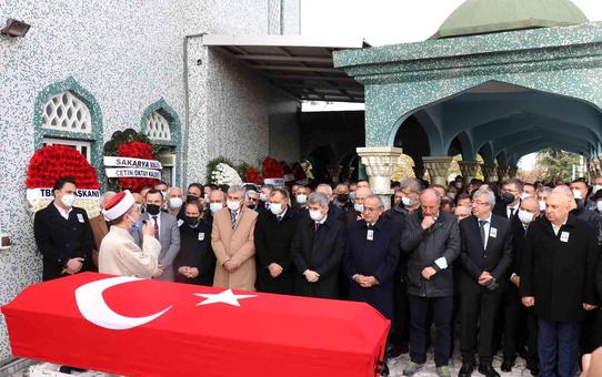 Son dakika haberi | Eski İçişleri Bakanı Hasan Fehmi Güneş, Sakarya'da son yolculuğuna uğurlandı