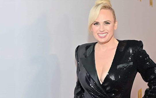 Oyuncu Rebel Wilson'dan cinsel taciz itirafı: Ünlü oyuncu film setinde pantolonunu indirdi