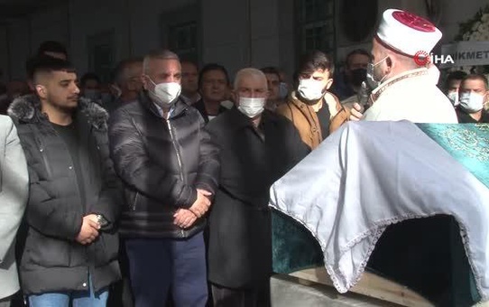 AK Parti eski Milletvekili Mehmet Metiner'in ablası Asiye Yılmaz son yolculuğuna uğurlandı
