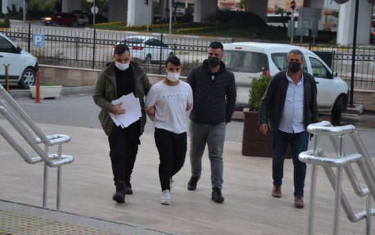 'Kız arkadaşa laf atma' kavgasında bıçaklanarak öldürüldü (4)