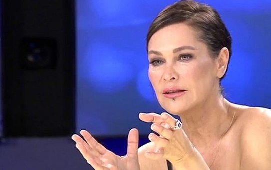 Simit sözleriyle gündem olan Hülya Avşar'a Zeki Kayahan Coşkun'dan tepki: O radyasyonlu çayı da önermişti