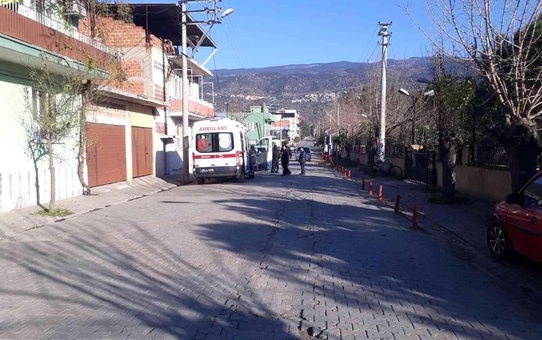 Yaşlı adam evinde ölü bulundu