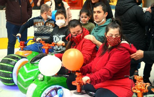 AVCILAR'DA DERNEK BİNASINA HIRSIZLAR GİRMİŞTİ... ENGELLİLERE MORAL EĞLENCESİ