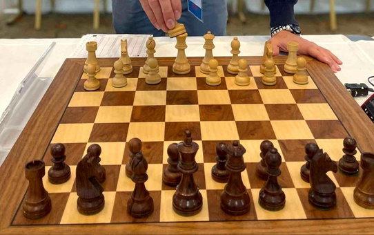 4B Yazılım'dan online satranç eğitimi
