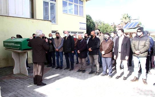 Ünlü ekolojik yaşam uzmanı Erkan Şamcı, Fethiye'de toprağa verildi
