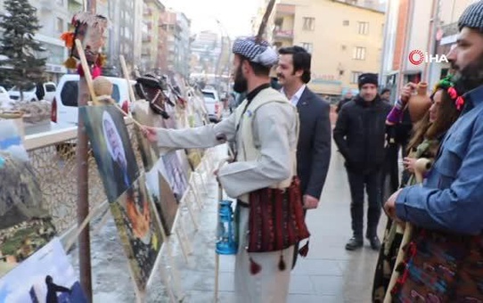 Kurduğu stantta Hakkari'nin kültürünü tanıttı