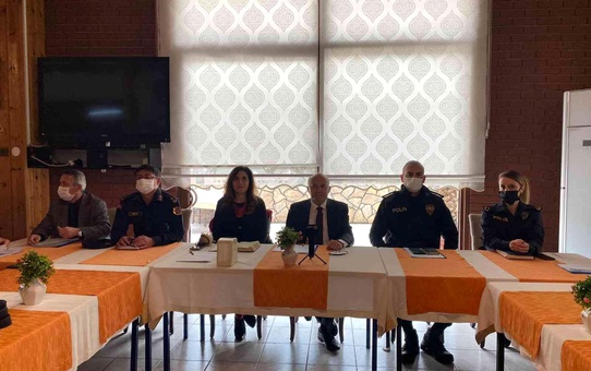 Muhtarlar sorunlarını anlattı