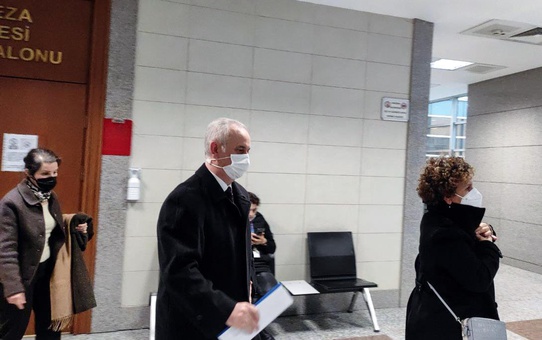 Son dakika! EMEKLİ TUĞAMİRAL KIRÇİÇEK 'MONTRÖ BİLDİRİSİ' DAVASINDA İFADE VERDİ