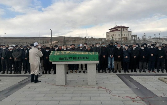 Prof. Dr. Tozlu son yolculuğuna uğurlandı