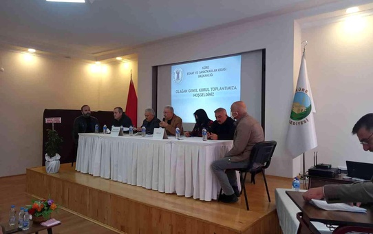 Küre Esnaf Odasında Kemal Atay güven tazeledi