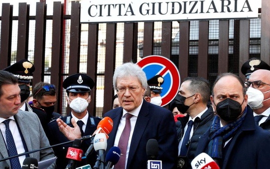 Rusya'nın Roma Büyükelçisi İtalyan La Stampa gazetesi hakkında suç duyurusunda bulundu