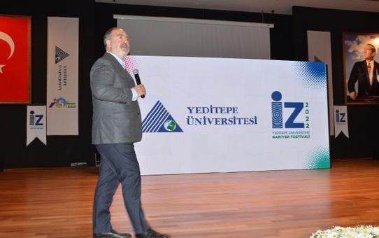 Sektör temsilcileri ve öğrenciler İZ Kariyer Festivali'nde bir araya geldi