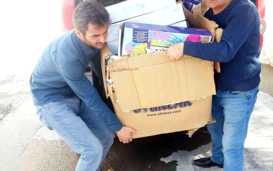 Kars Ehlibeyt Derneği çocukları sevindirdi