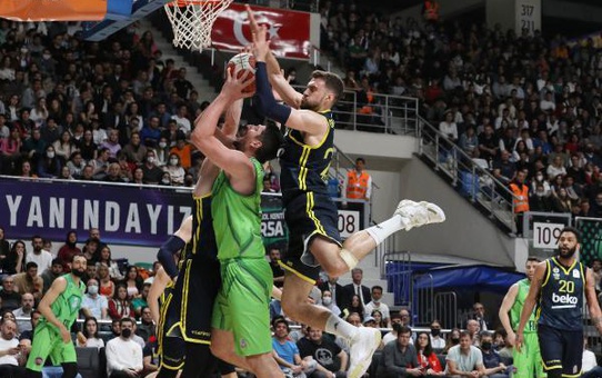 Fenerbahçe Beko: 78-82