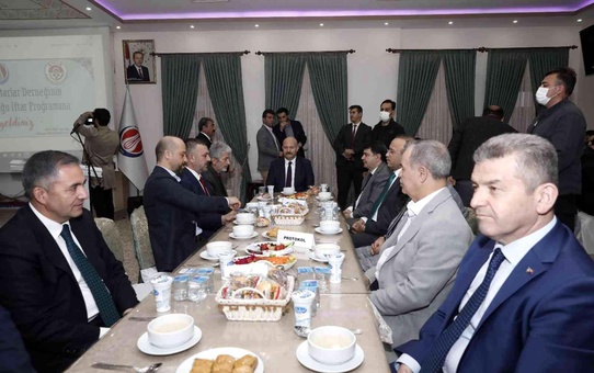 Başkentin muhtarları iftarda bir araya geldi
