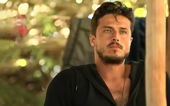 Survivor yarışmasından elenen Gökhan, Türkiye'de artan fiyatlara isyan etti: Allah sonumuzu hayır etsin