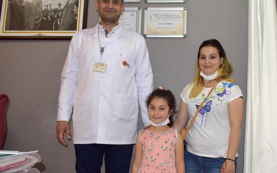 Adana'da 6 yaşındaki çocuğun kopan parmağı yerine dikildi