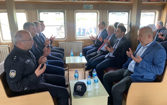 Trabzon'da 22 yıl önce deniz faciasında hayatını kaybeden 38 kişi anıldı