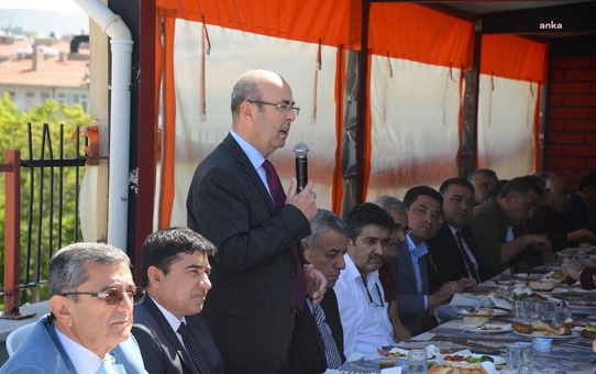 Kırşehir Belediye Başkanı Ekicioğlu, Ahi Çarşısı Esnafıyla Kahvaltıda Bir Araya Geldi