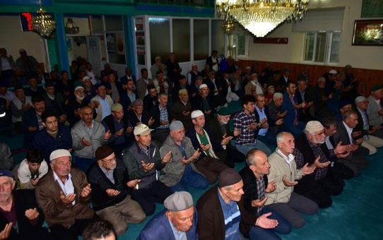 İnönü'de 3 bin kişi yağmur duası için bir araya geldi