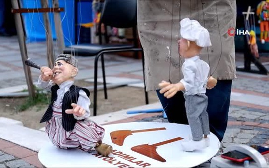 Roman havasında oynayan Trakya kuklaları ilgi gördü