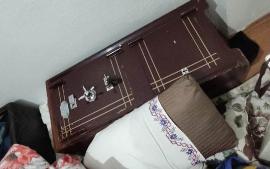 Torununun düğününe giden akrabalarının evini soydular; 3 tutuklama