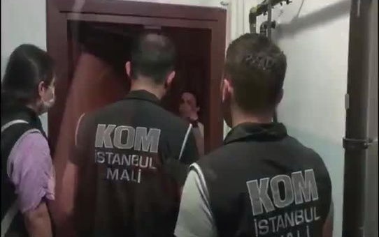 Adnan Oktar Suç Örgütü'ne Operasyon: Melten Daban ve Ferhunde Eda Babuna Gözaltında