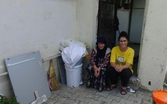 Denize balıklama atladı, yoğun bakımda yaşam mücadelesi veriyor
