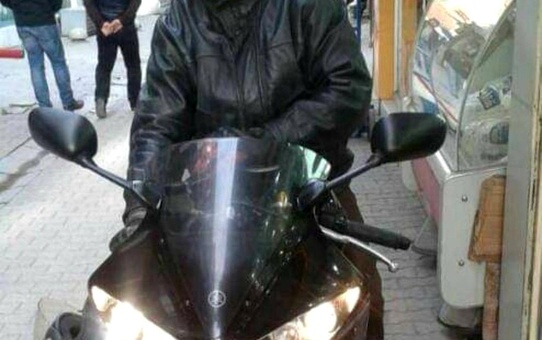 Uşak'ta traktörün römorkuna çarpan motosikletin sürücüsü öldü