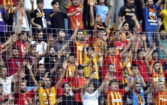 Kadir Has'taki ilk maçı 6 bin 875 taraftar izledi