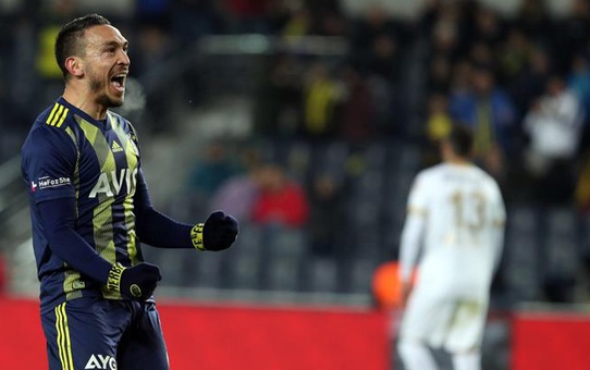 Mevlüt Erdinç futbolu bıraktı