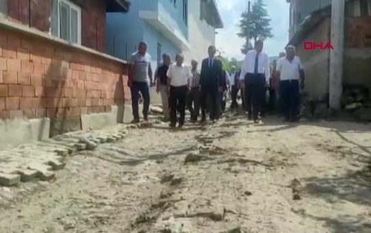 Kütahya Valisi Çelik, dün, yağış sırasında zarar gören köyleri ziyaret etti