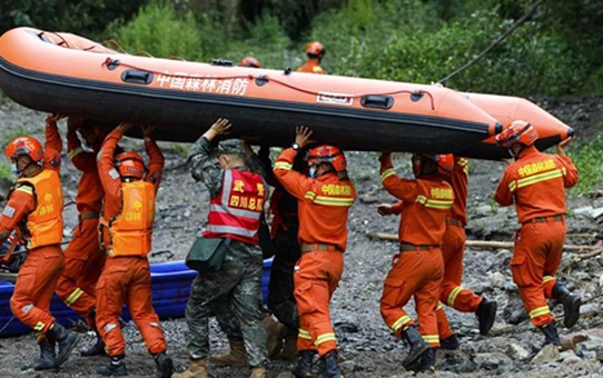 Çin'in Sichuan Eyaletindeki Deprem Sonrasında Kurtarma ve Yardım Çalışmaları Sürüyor