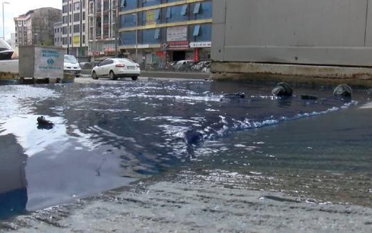 RÖGARDAN 2 GÜN BOYUNCA MAVİ SU AKTI