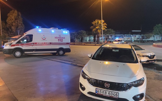 Manisa'da trafik kazasında 2 kişi yaralandı