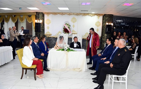 Sinop gündem haberleri | Sinop'ta yetiştirme yurdunda büyüyen çift dünya evine girdi