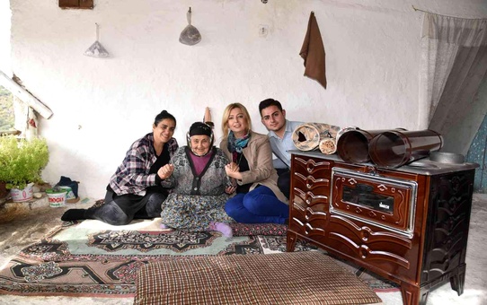 Yaşlı kadının sobası Yunusemre Belediyesinden