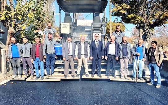 Hisarcık Aşağı ve Yukarı Yoncaağaç köyü yollarına sıcak asfalt