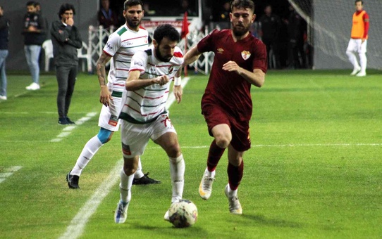 Karşıyaka'da Aşan, Deniz ve Balcıoğlu geri dönüyor