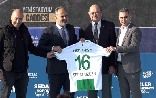 Başkan Alinur Aktaş: 'Bursaspor'u kimse merak etmesin. Allah'ın izniyle gelecek günler çok daha güzel olacak'
