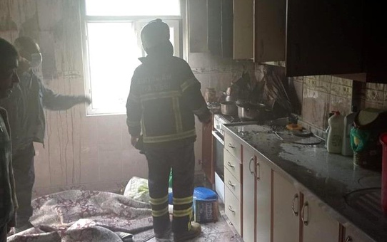 İkamet yangınında 1 kişi dumandan zehirlendi