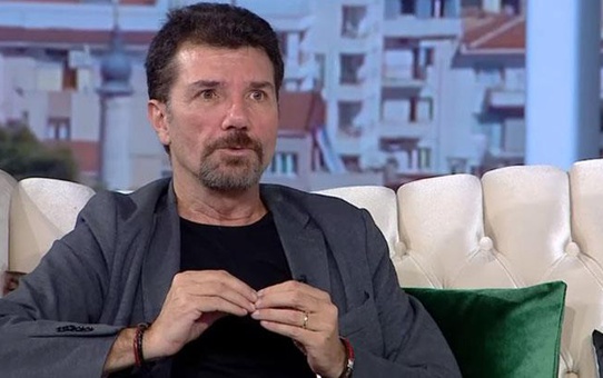 Yazar Mehmet Coşkundeniz'den çok konuşulacak itiraf: İçimde bir kadın yatıyor