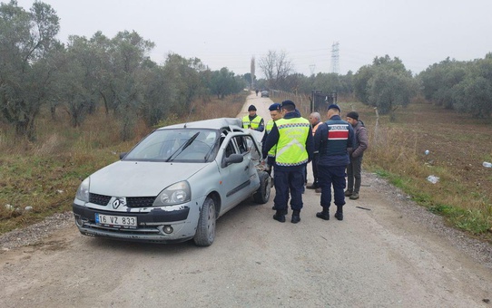 Bursa'da kazaya karışan otomobilin çarptığı kepçe operatörü öldü