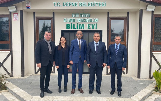 Defne Belediye Başkanı Güzel ile Kaymakam Okatan, İlçede Ziyaretlerde Bulundu