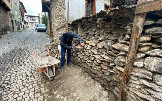 Safranbolu Belediyesi Ekipleri, Üstyapı Çalışmalarını Sürdürüyor