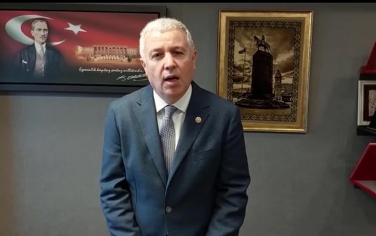 Çetin Arık'tan AKP'li Nergis Atçı'ya Tepki: 'Nasıl Olur da Bir Milletvekili Tarikat Üyesini Korumak Adına 6 Yaşındaki Çocuğu Baş Belası Olarak Görür?'